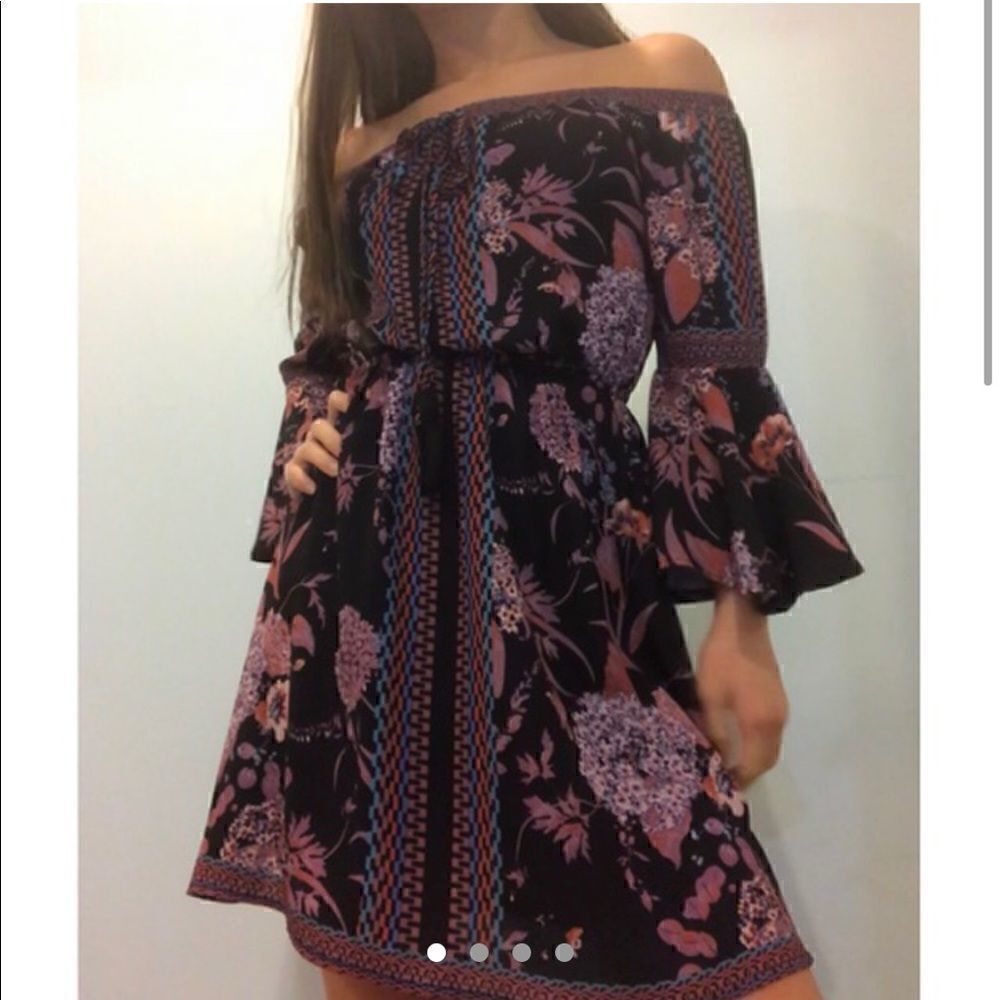 Off the shoulder dress with bell sleeves‎